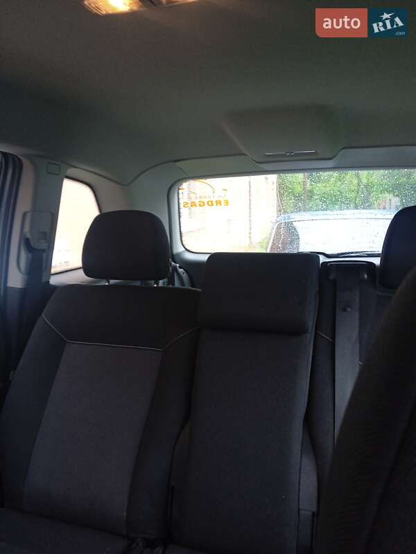 Мінівен Opel Zafira 2008 в Вижниці