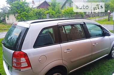 Мінівен Opel Zafira 2008 в Вижниці