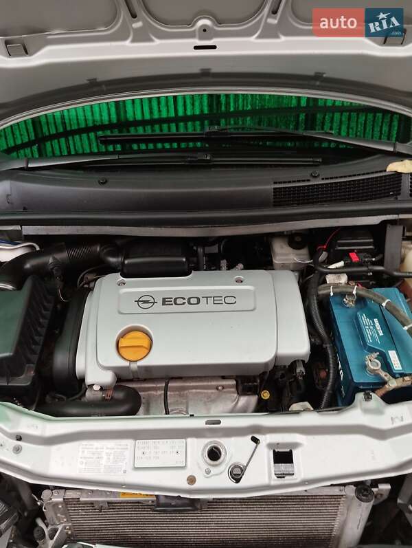 Мінівен Opel Zafira 2005 в Краматорську