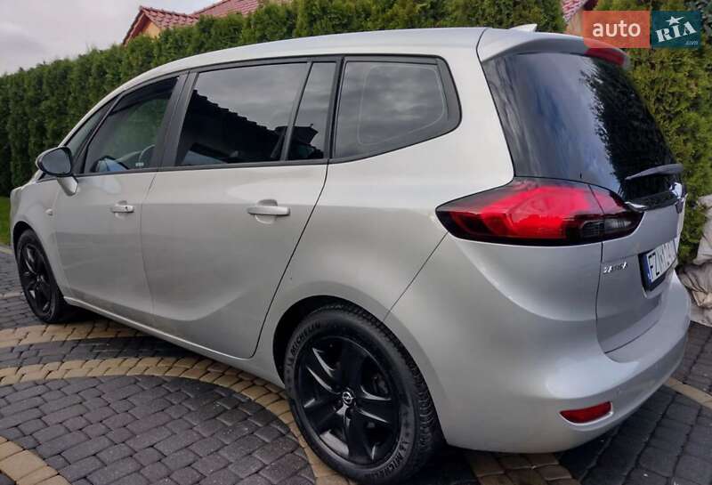 Минивэн Opel Zafira 2016 в Одессе