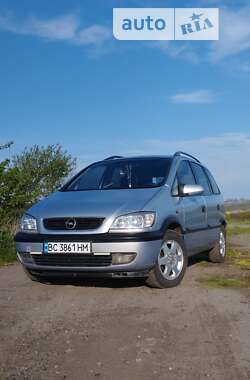 Минивэн Opel Zafira 2001 в Городке
