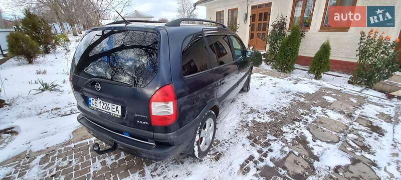 Мінівен Opel Zafira 2003 в Сокирянах