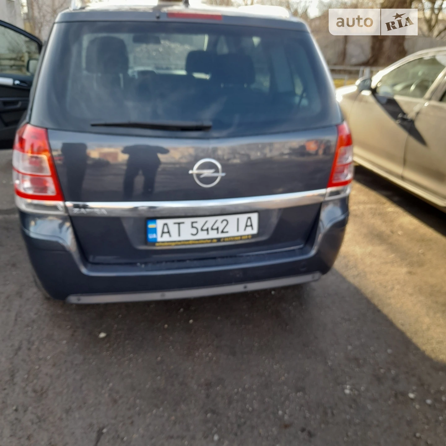 2010 Opel Zafira - мініатюра 2