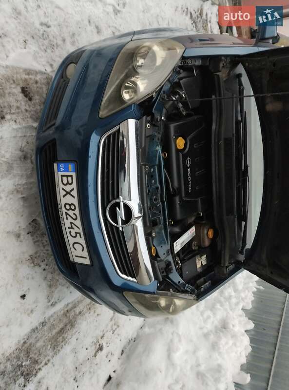 Минивэн Opel Zafira 2007 в Староконстантинове