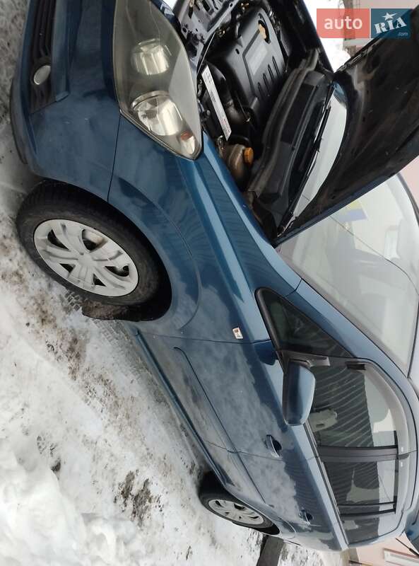 Минивэн Opel Zafira 2007 в Староконстантинове