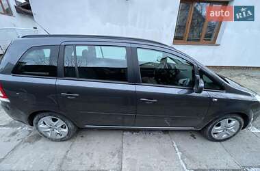 Минивэн Opel Zafira 2012 в 