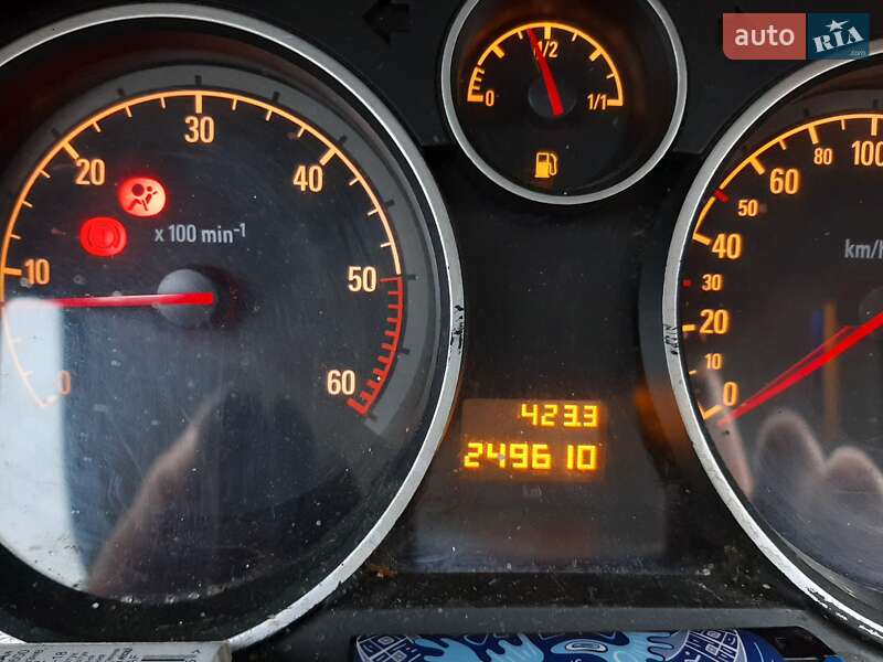 Мінівен Opel Zafira 2009 в Львові фото 12 Мінівен Opel Zafira 2009 в Львові