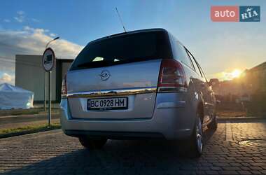 Мінівен Opel Zafira 2013 в Львові