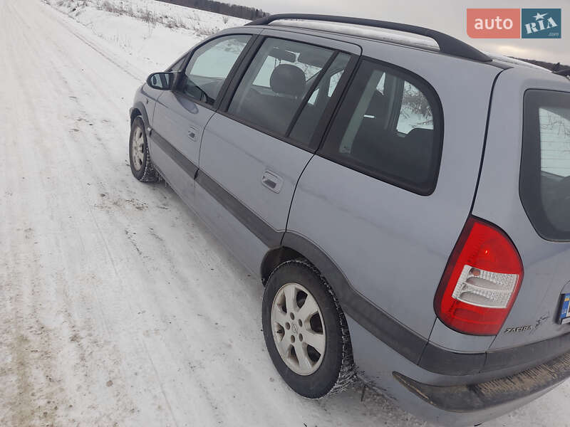 Мінівен Opel Zafira 2004 в Стрию
