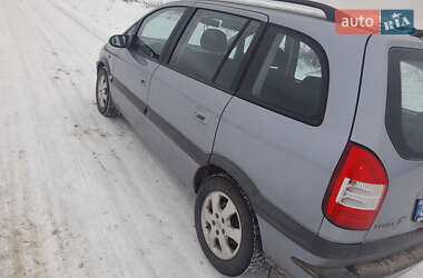Минивэн Opel Zafira 2004 в 