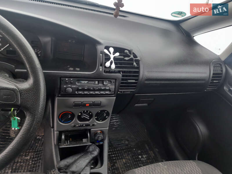 Мінівен Opel Zafira 2004 в Стрию