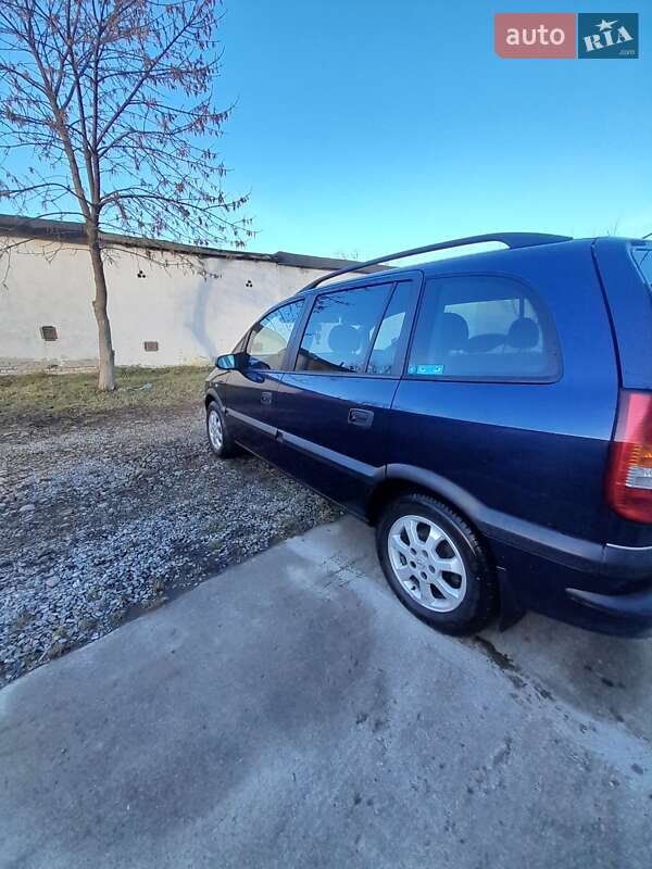Мінівен Opel Zafira 2000 в Калуші