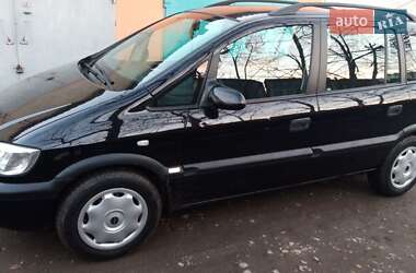 Минивэн Opel Zafira 2002 в Тлумаче
