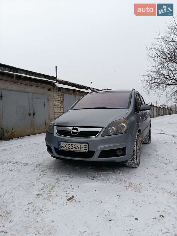 Минивэн Opel Zafira 2006 в Харькове фото 4 Минивэн Opel Zafira 2006 в Харькове
