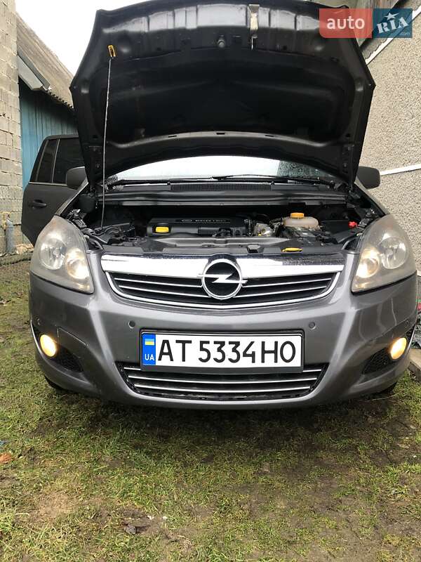 Opel Zafira 2010