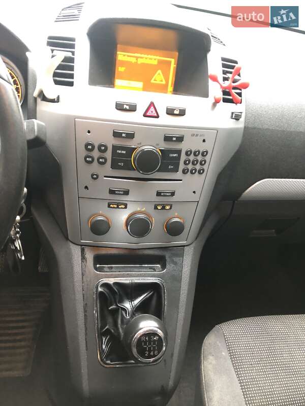 Мінівен Opel Zafira 2010 в Надвірній