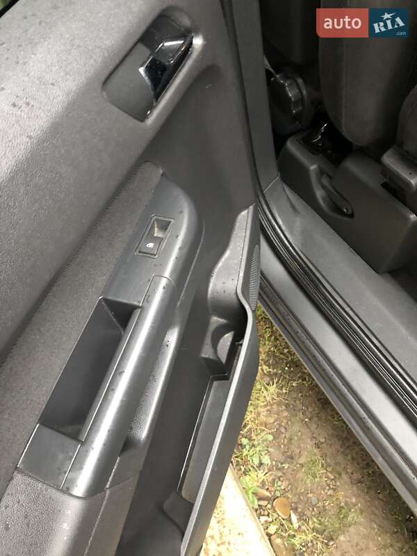 Мінівен Opel Zafira 2010 в Надвірній