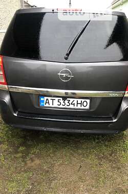 Мінівен Opel Zafira 2010 в Надвірній