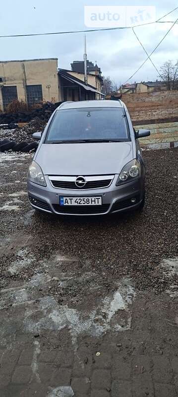 Минивэн Opel Zafira 2007 в Коломые