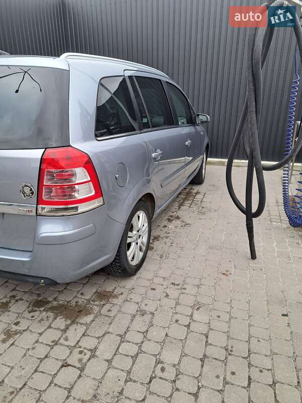 Минивэн Opel Zafira 2008 в Львове