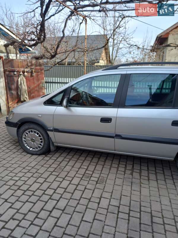 Мінівен Opel Zafira 2001 в Чернівцях фото 3 Мінівен Opel Zafira 2001 в Чернівцях