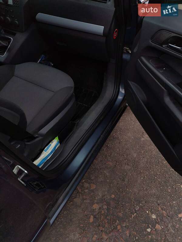 Мінівен Opel Zafira 2007 в Шептицькому