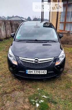 Мікровен Opel Zafira 2015 в Житомирі