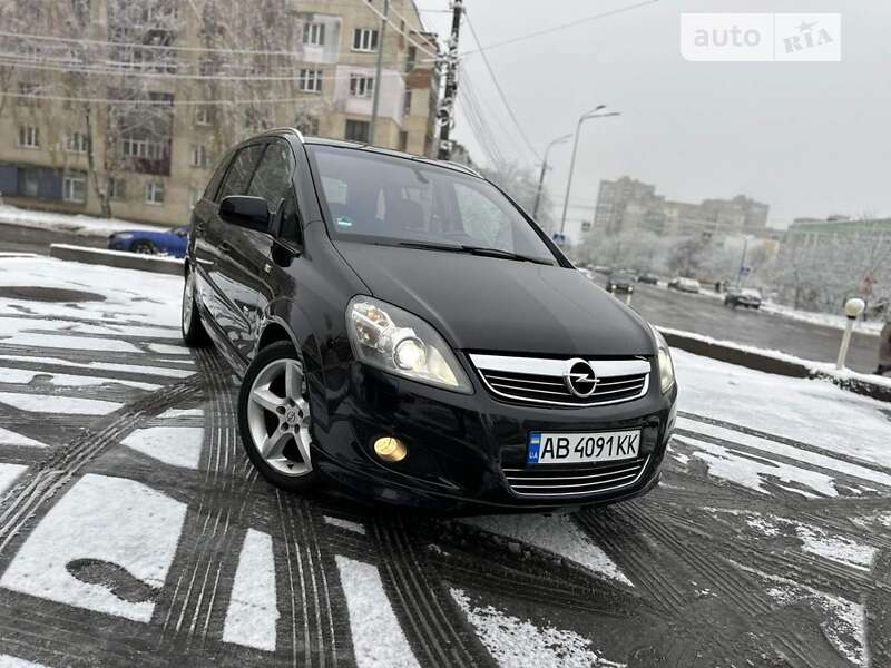 Мінівен Opel Zafira 2011 в Вінниці