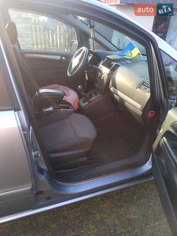 Мінівен Opel Zafira 2006 в Кременці