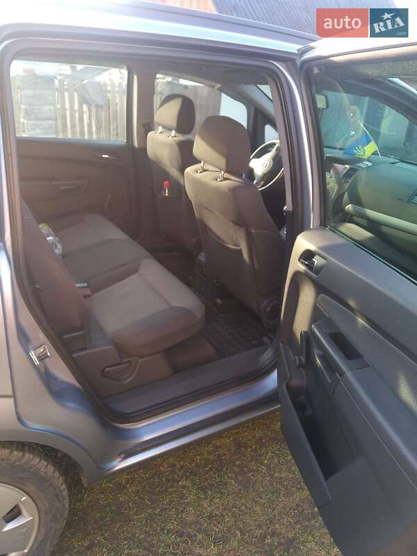 Мінівен Opel Zafira 2006 в Кременці