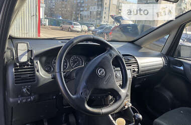 Мінівен Opel Zafira 2003 в Харкові