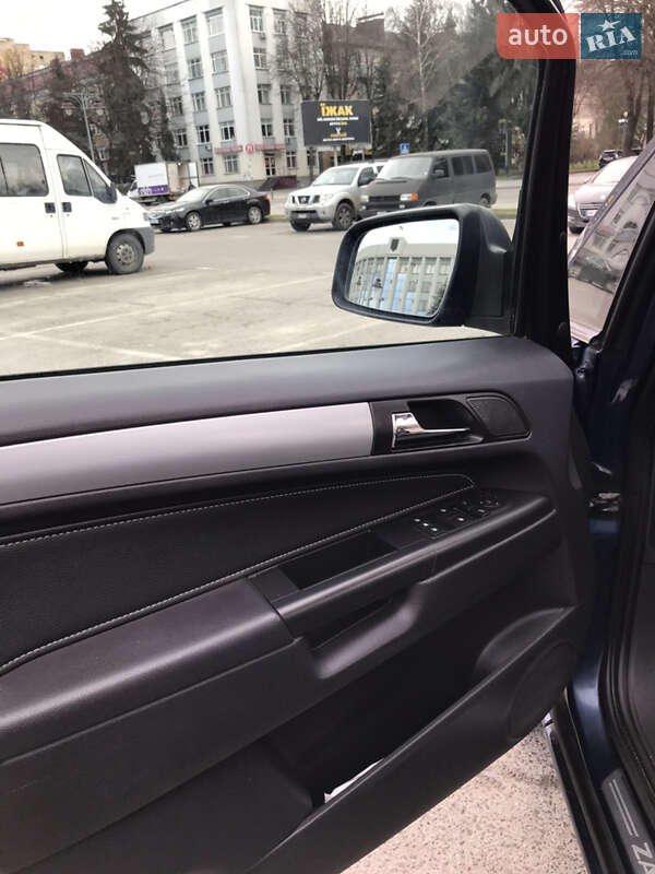 Минивэн Opel Zafira 2011 в Ровно