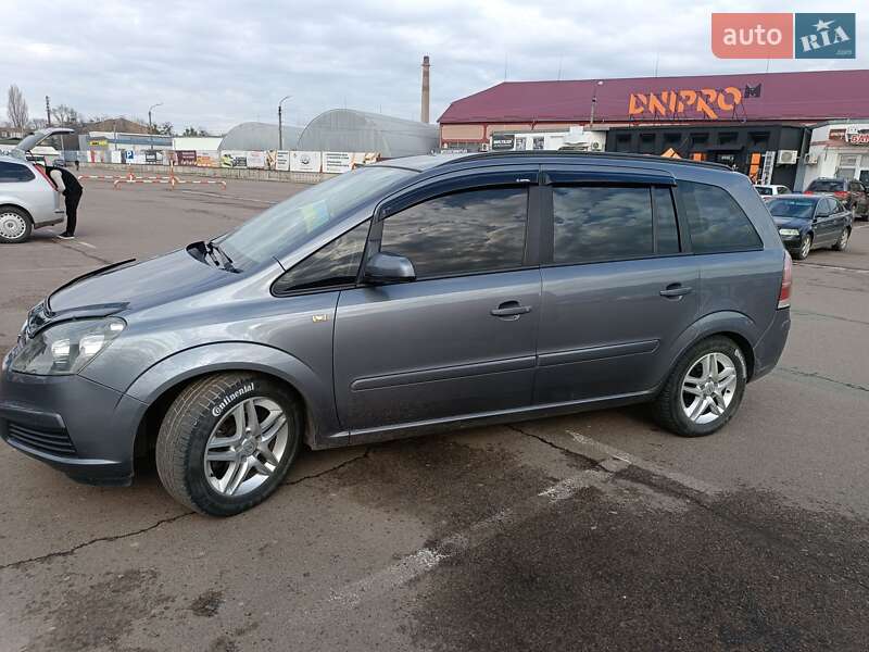 Минивэн Opel Zafira 2007 в Мукачево фото 2 Минивэн Opel Zafira 2007 в Мукачево