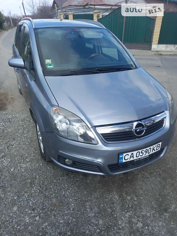 Минивэн Opel Zafira 2006 в Умани