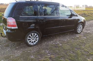 Мінівен Opel Zafira 2005 в Коломиї