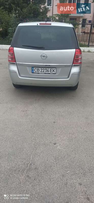 Минивэн Opel Zafira 2011 в Чернигове