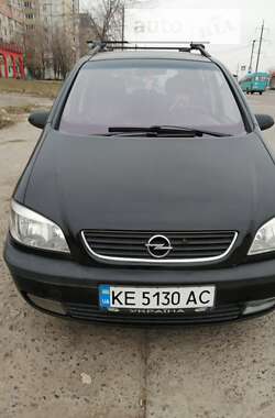 Мінівен Opel Zafira 2002 в Кривому Розі