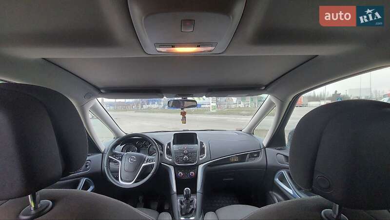 Микровэн Opel Zafira 2015 в Белой Церкви