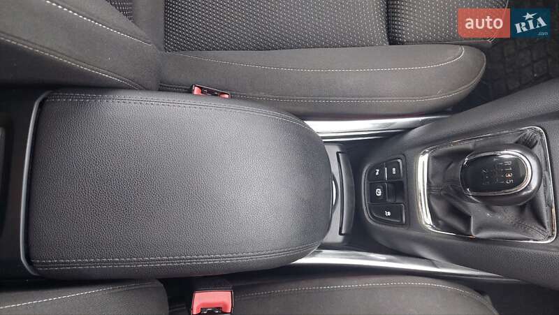 Микровэн Opel Zafira 2015 в Белой Церкви