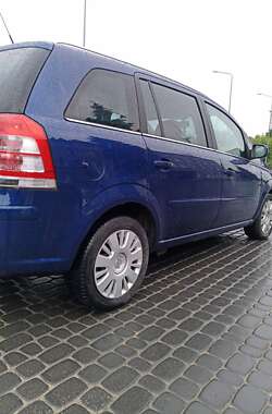 Мінівен Opel Zafira 2010 в Луцьку