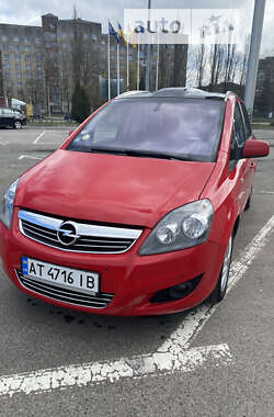 Минивэн Opel Zafira 2010 в Ивано-Франковске