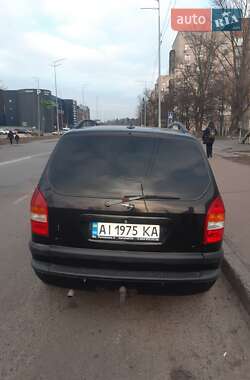Минивэн Opel Zafira 2002 в Киеве
