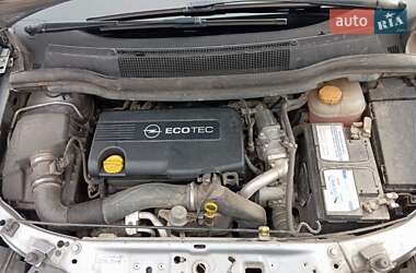 Минивэн Opel Zafira 2011 в 