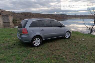 Минивэн Opel Zafira 2005 в Снигиревке