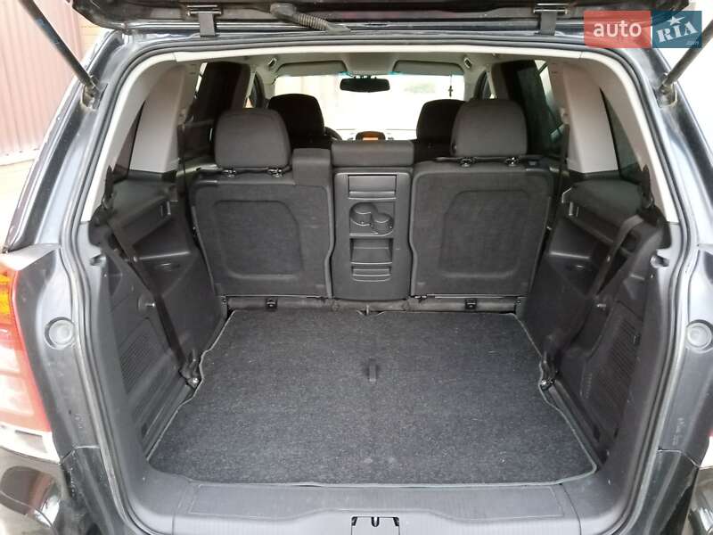 Минивэн Opel Zafira 2011 в Виннице
