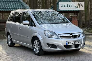 Минивэн Opel Zafira 2010 в Виннице