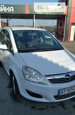 Минивэн Opel Zafira 2009 в Броварах