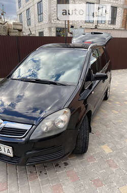 Минивэн Opel Zafira 2007 в Дунаевцах