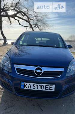 Минивэн Opel Zafira 2008 в Запорожье