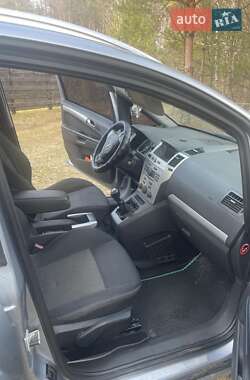 Минивэн Opel Zafira 2009 в 